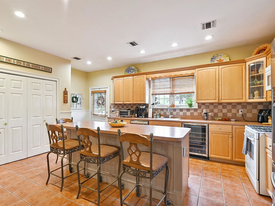 93 Sherman Pl 2, Jersey City, NJ 07307 Zillow