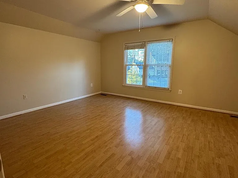 20333 Pleasant Ridge Dr — Photo 15