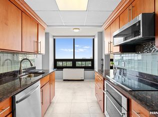 800 Palisade Ave APT 2007, Fort Lee, NJ 07024