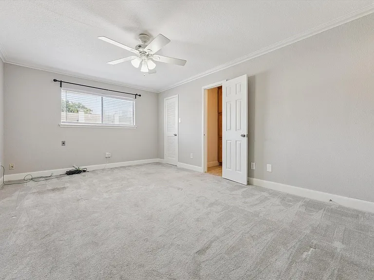 2501 Bering Dr #5 — Photo 6