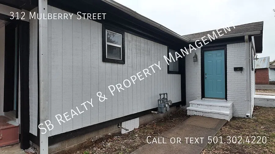 Updated 2 Bedroom Duplex in Jacksonville, AR! — Photo 2