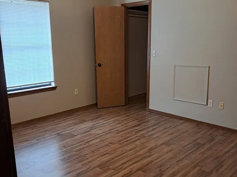 2502 Tanglewood Ct — Photo 7