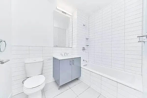 Rented by Living New York | media 9