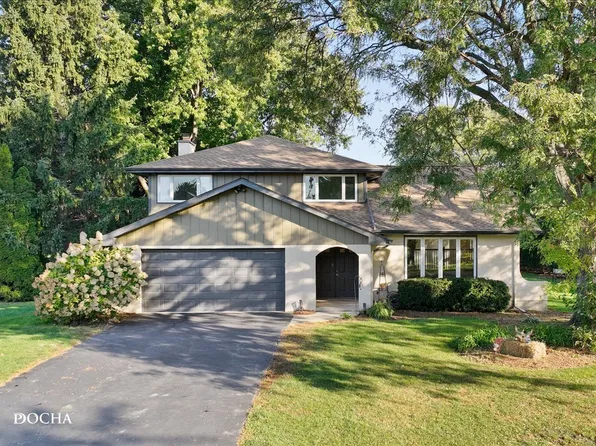 29W178 Spring Lake Dr, Naperville, IL 60564