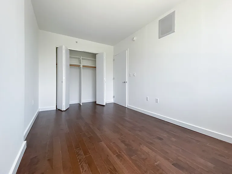 310 E 2nd St #3N — Photo 9