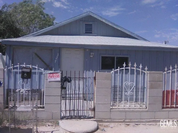 327 Olive Ave, Taft, CA 93268