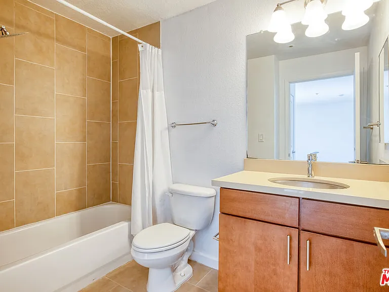 345 S Alexandria Ave #224 — Photo 9