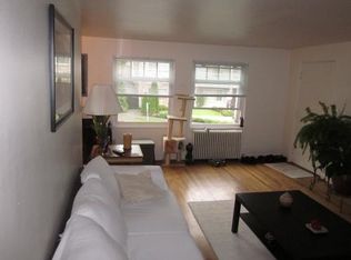 915 1st Ave N, Seattle, WA 98109