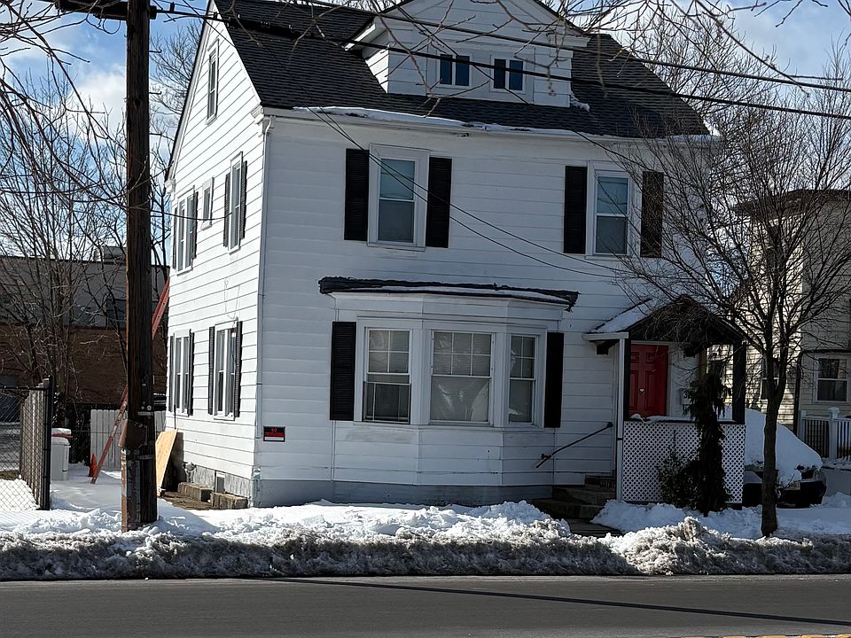 1st image of 324 N 2nd St