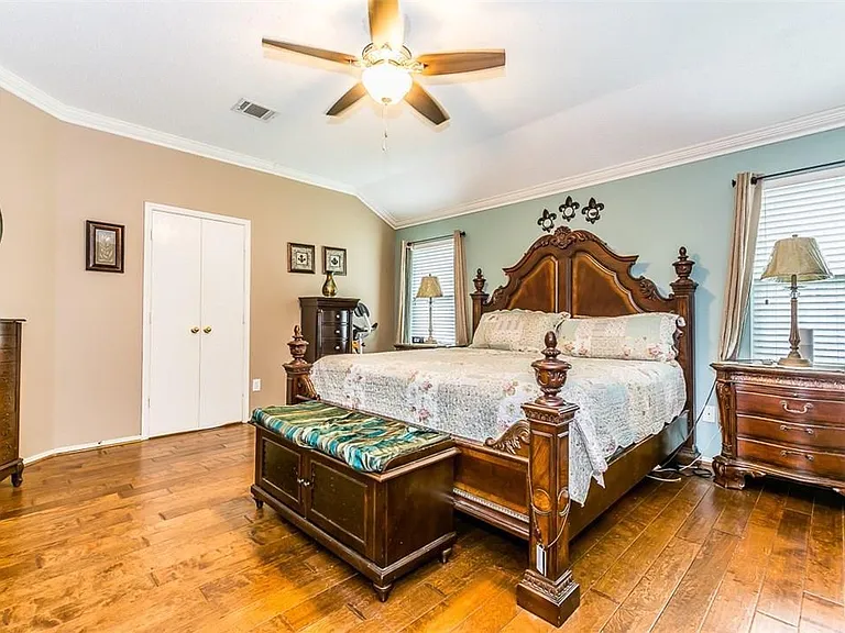 9809 Coolidge Dr — Photo 16