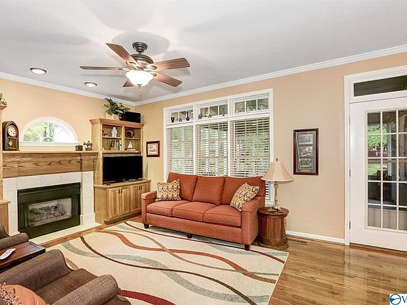 5th image of 13914 Sherman Dr SE