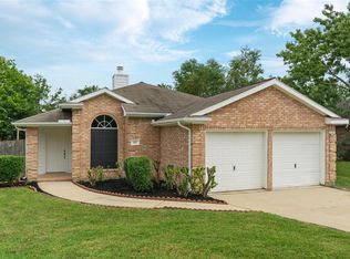 327 Fantasy Ln, Montgomery, TX 77356