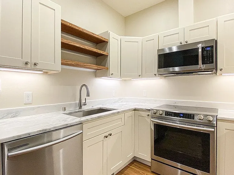 311 TG 311 LLC — Photo 11