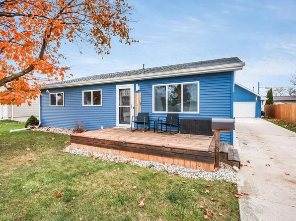 1720 South 25th STREET, Manitowoc, WI 54220