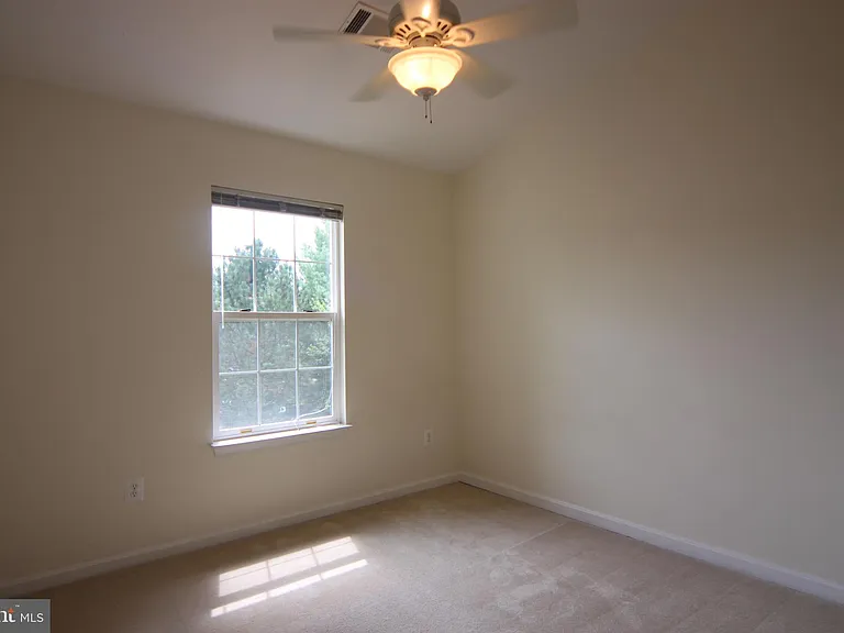 7491 Digby Grn — Photo 13