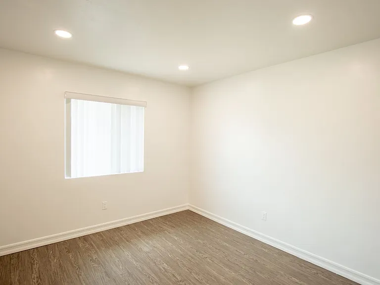 462 Davidson St — Photo 5