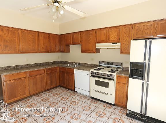 2nd image of 2247 W Race Avenue # First Floor