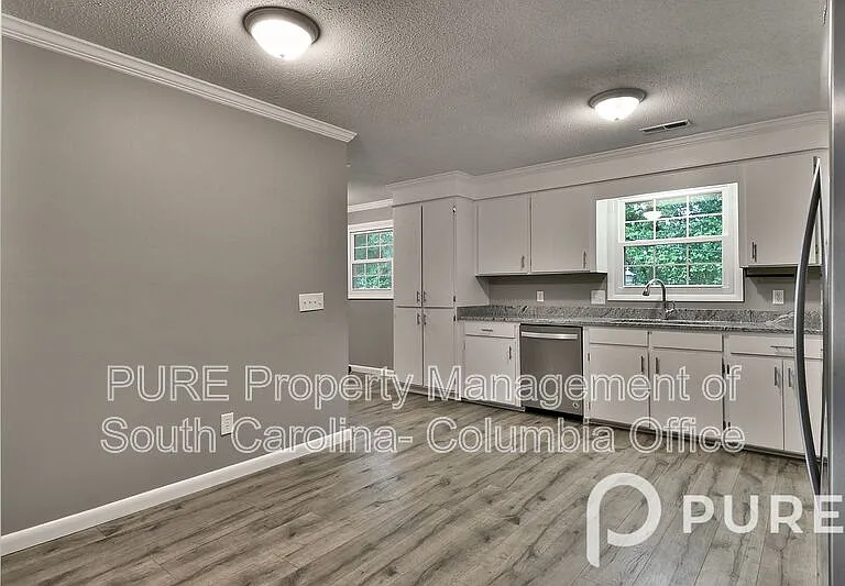 3 Village Ct — Photo 12
