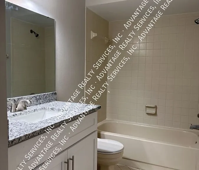 11411 Midfield Way — Photo 14
