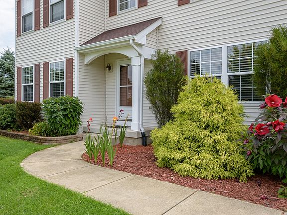 4th image of 7391 Milan Dr