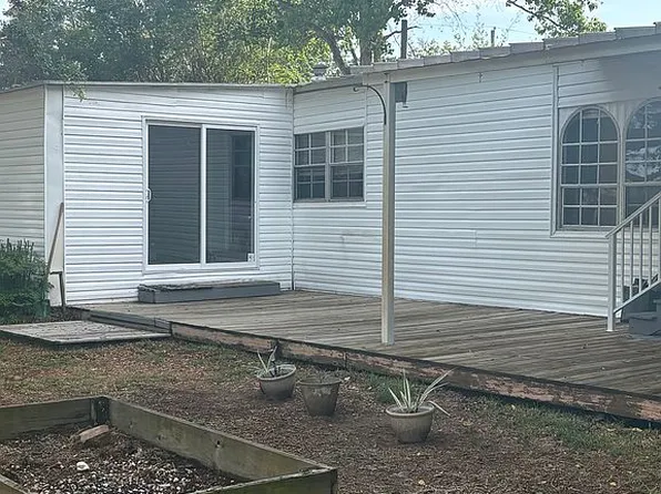 311 Forest Ave, Mary Esther, FL 32569