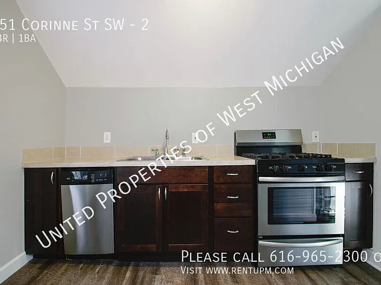 251 Corinne St SW #2 — Photo 2