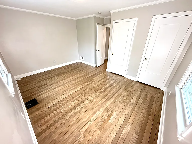 1608 Waltham Rd — Photo 13
