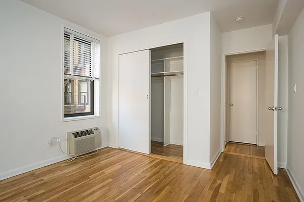 Rented by Compass | media 18