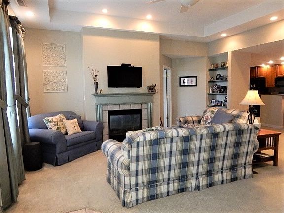 3rd image of 1352 Clearvista Dr