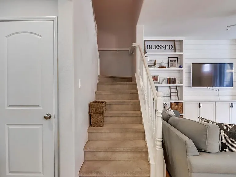 1423 Shearwater St #2 — Photo 10
