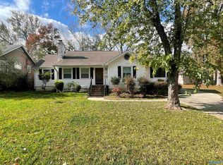 867 Crown Point Ave, Gadsden, AL 35901