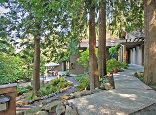 10034 SE 16th St, Bellevue, WA 98004