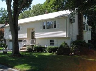 34 Francis Dr, Reading, MA 01867