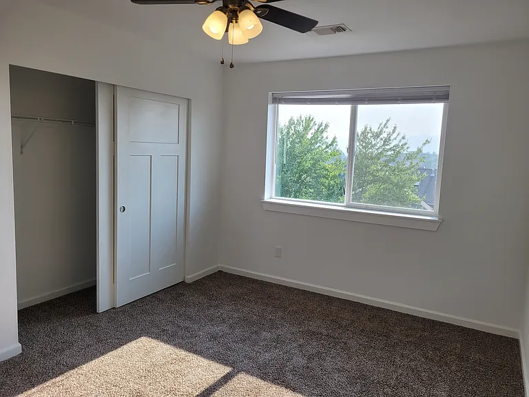 2470 Herrington Way — Photo 15