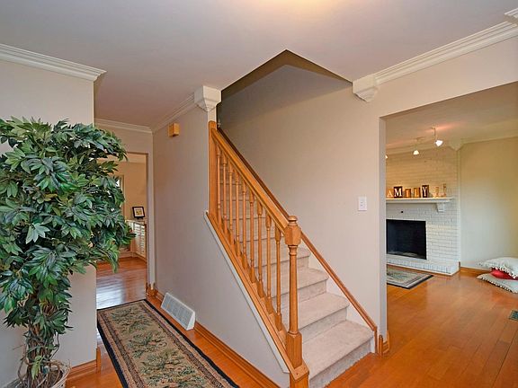 2nd image of 8735 Tiburon Dr