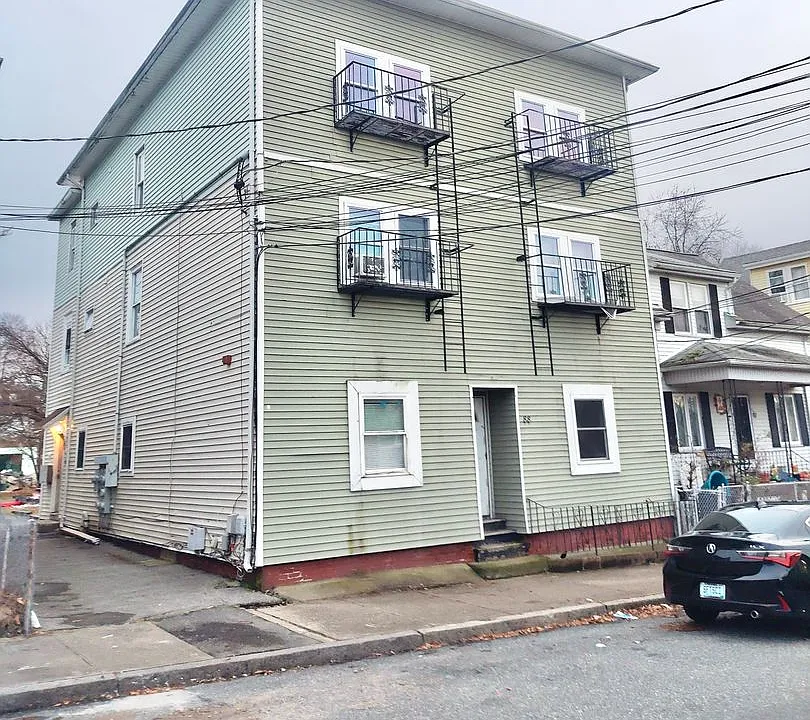 86-88 Lawn Avenue