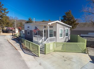 210 Rabbit Rd, Hollister, MO 65672