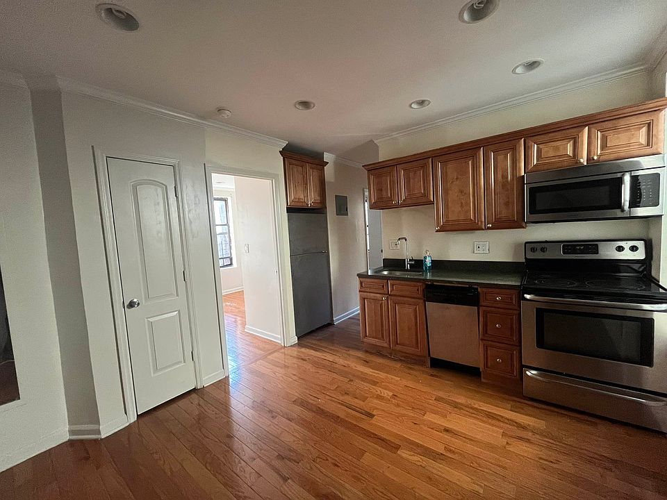1st image of 574 W 161st St APT 4C
