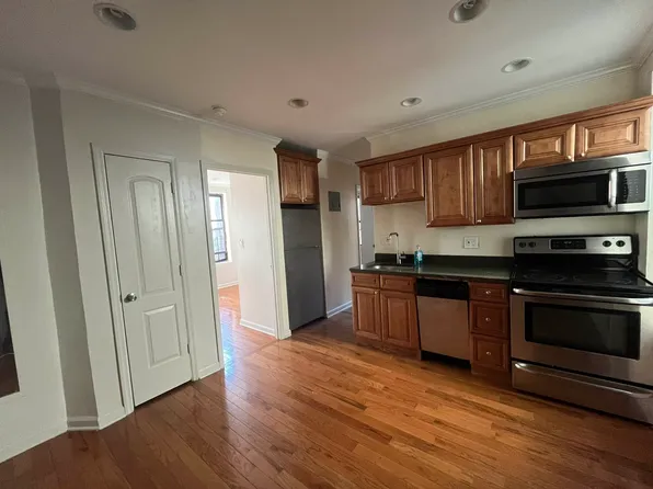 574 West 161st Street image 1 of 5