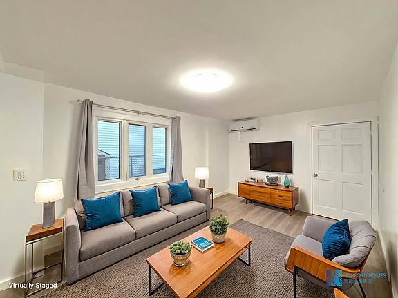 2nd image of 44 Grayson St #1