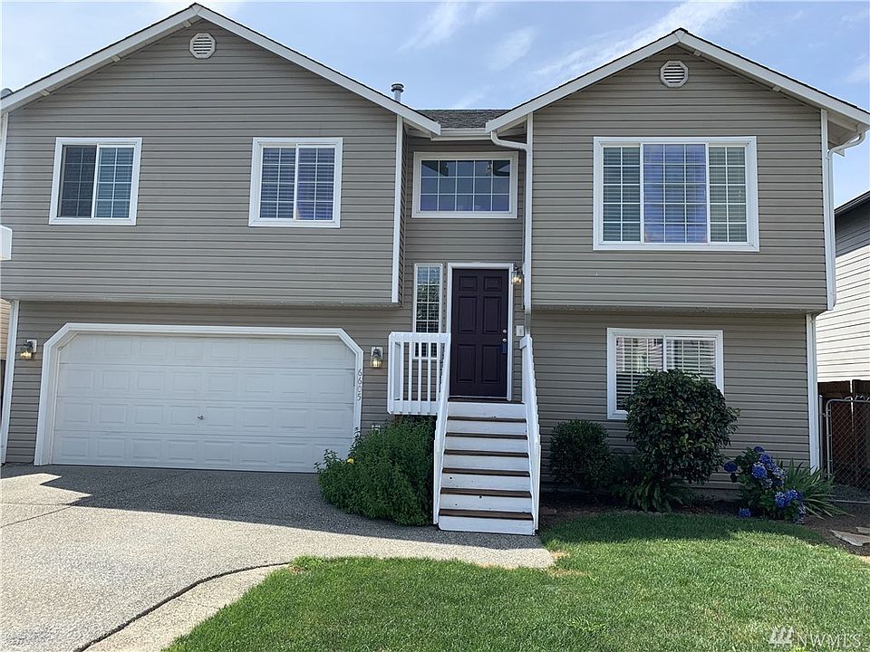 1st image of 6605 78th Pl NE