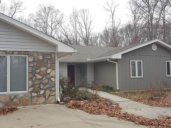 3rd image of 391 Pioneer Dr NW