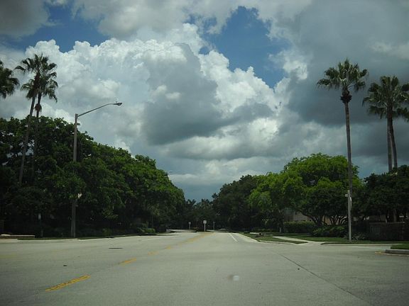 4th image of 15250 NW 6th Ct