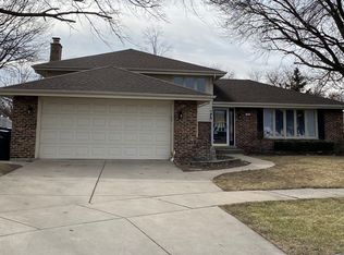 7943 Palm Ct, Orland Park, IL