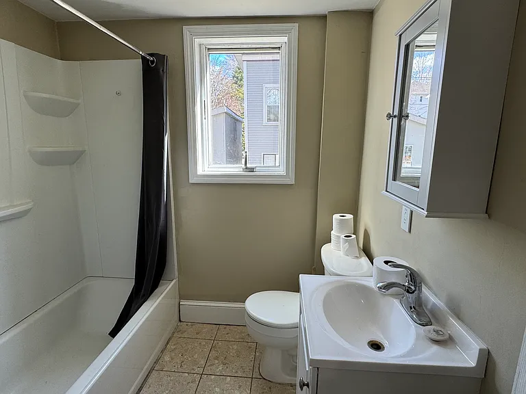8 Chestnut St #1 — Photo 5