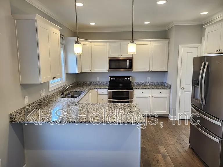 4517 Wiltshire St — Photo 9