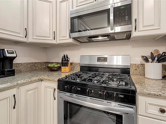 4th image of 7769 E Portofino Ave