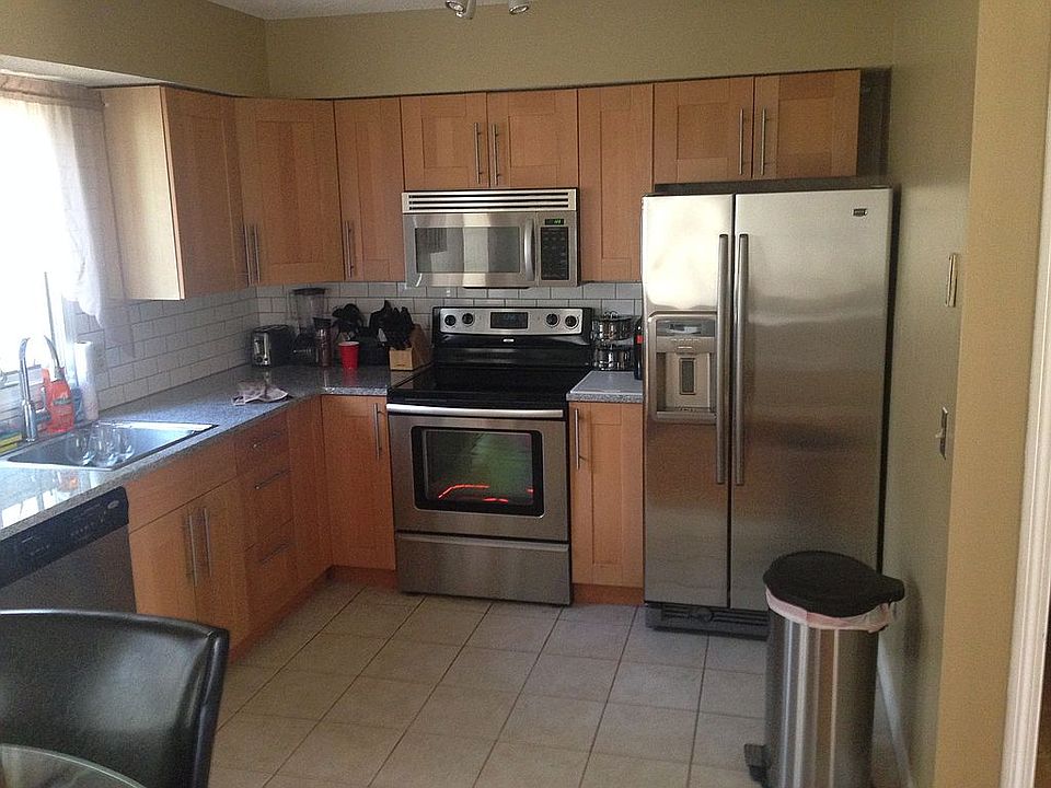 2nd image of 74 Woodland Rdg