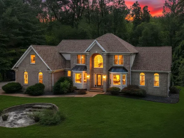 8155 Plowden Dr, La Plata, MD 20646