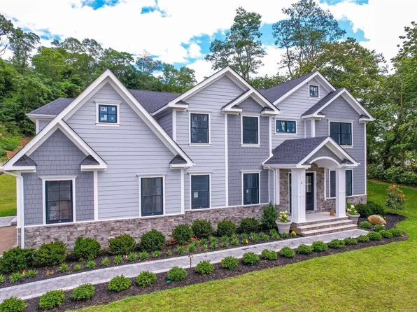 5 Mimosa Drive, East Hills, NY 11576